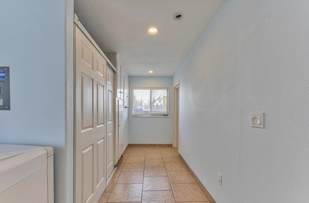 Detail Gallery Image 21 of 24 For 48 Chestnut St, Salinas,  CA 93901 - 4 Beds | 2 Baths