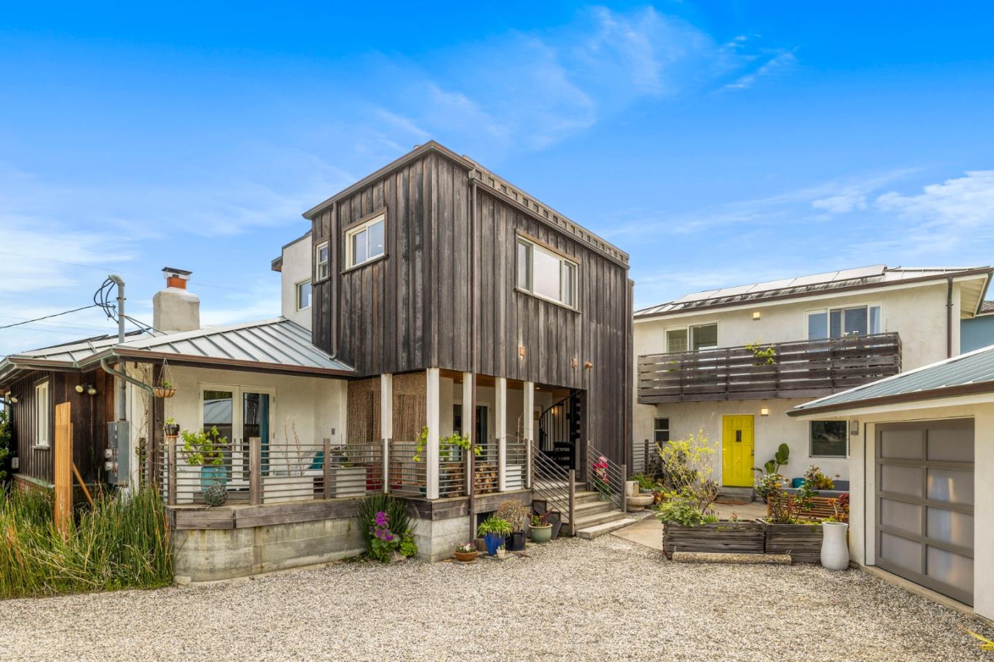 Detail Gallery Image 8 of 47 For 1004 W Cliff Dr, Santa Cruz,  CA 95060 - 6 Beds | 5 Baths