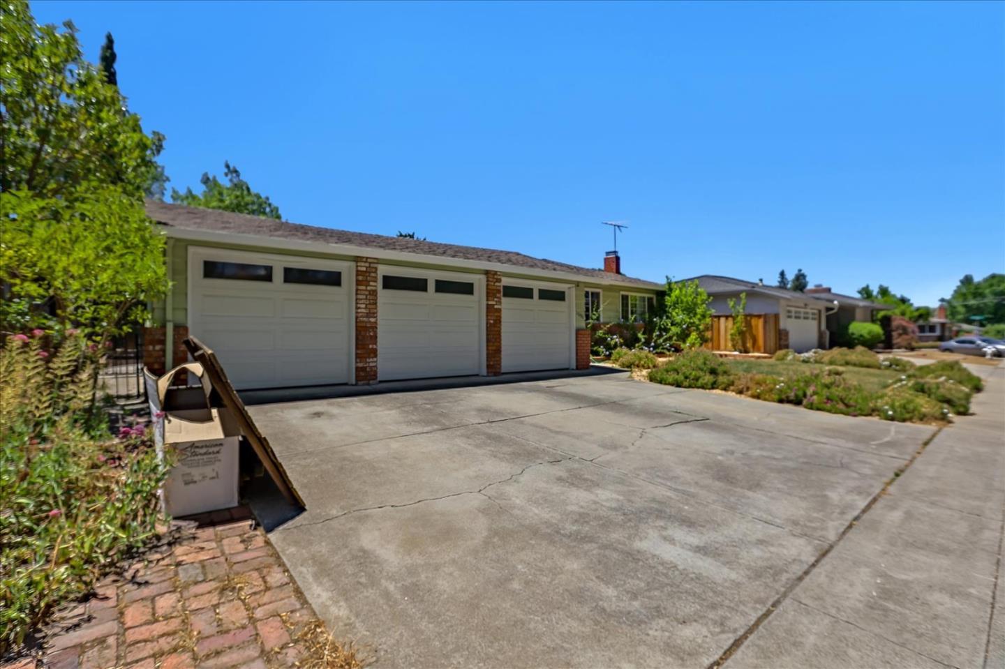 Detail Gallery Image 15 of 17 For 1088 Wood Duck Ave, Santa Clara,  CA 95051 - 3 Beds | 2 Baths