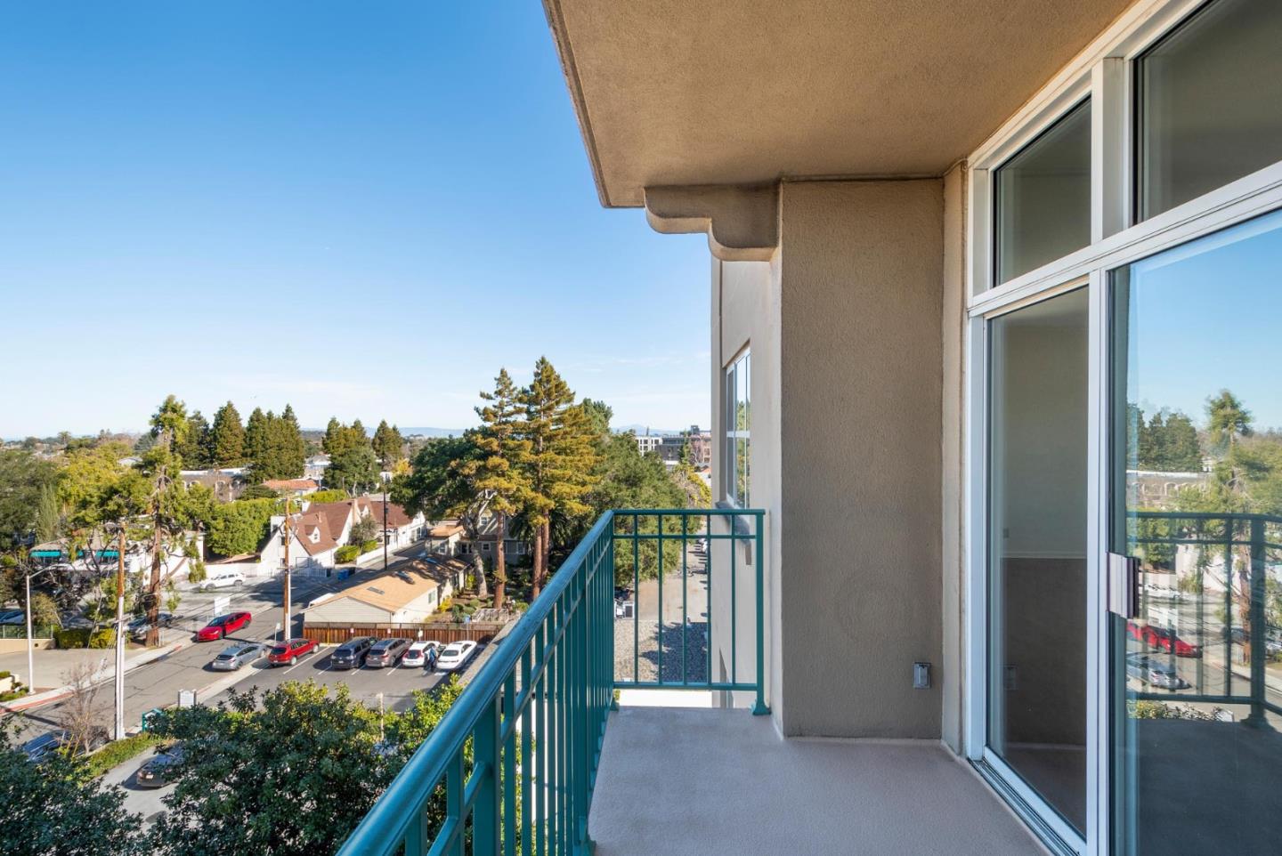 Detail Gallery Image 2 of 6 For 1 Baldwin Ave #603,  San Mateo,  CA 94401 - 2 Beds | 2 Baths
