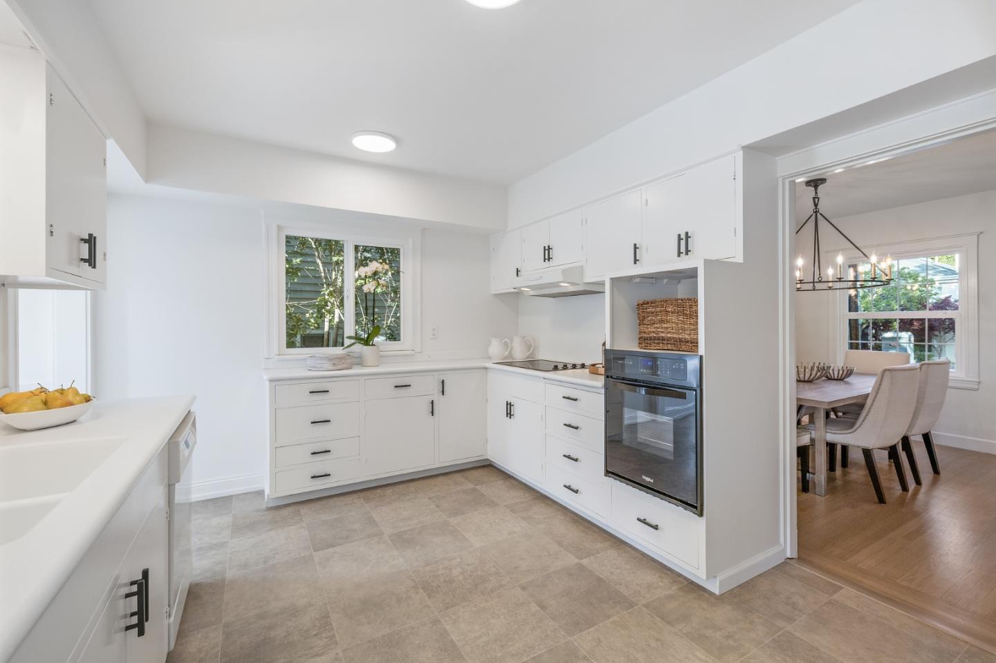 Detail Gallery Image 21 of 72 For 143 Lowell Ave, Palo Alto,  CA 94301 - 3 Beds | 2/1 Baths
