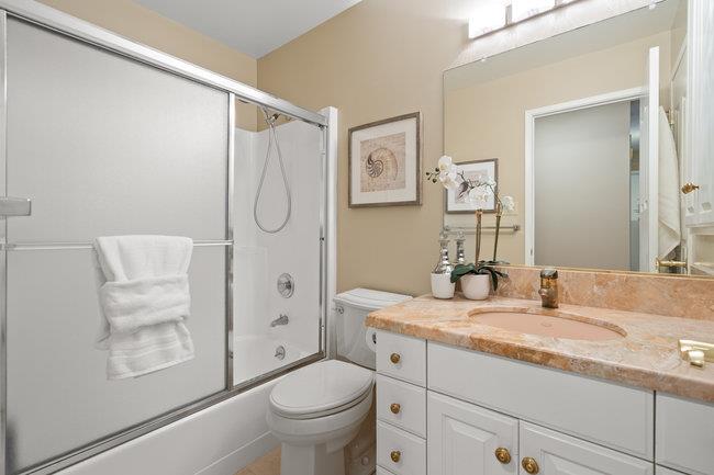 Detail Gallery Image 28 of 48 For 88 Claremont Ave #8,  Redwood City,  CA 94062 - 2 Beds | 2 Baths