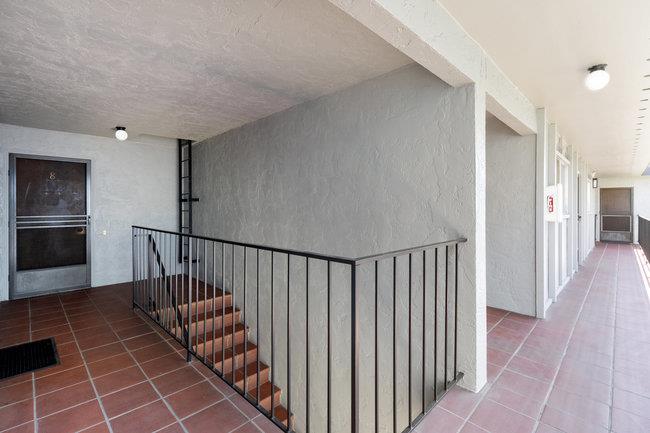 Detail Gallery Image 8 of 48 For 88 Claremont Ave #8,  Redwood City,  CA 94062 - 2 Beds | 2 Baths