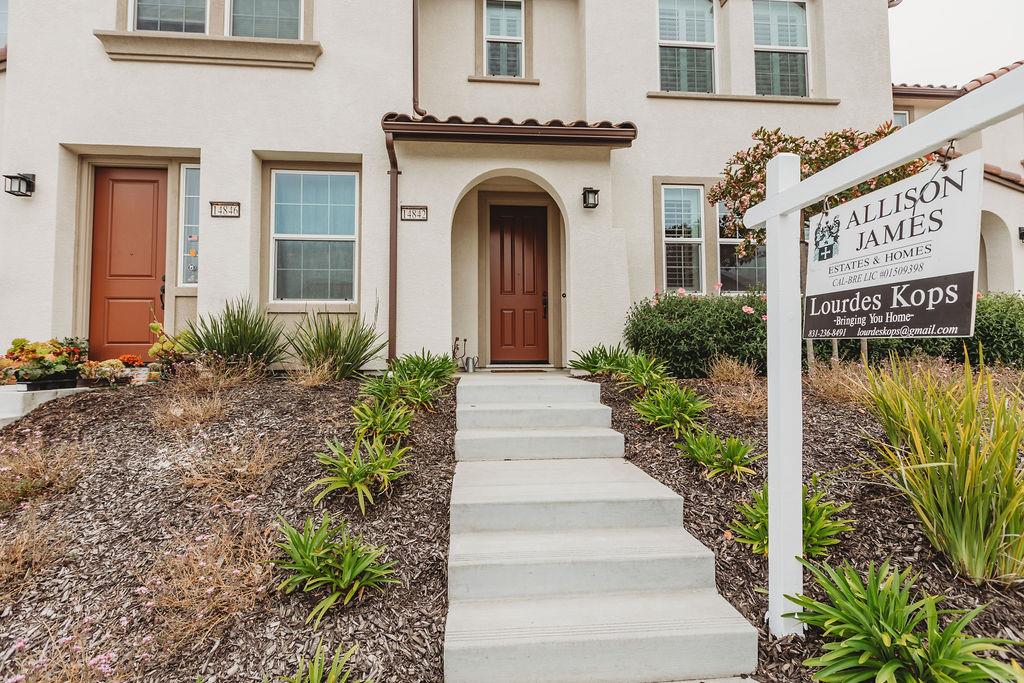 Detail Gallery Image 1 of 1 For 14842 Kit Carson Dr, Marina,  CA 93933 - 3 Beds | 2/1 Baths