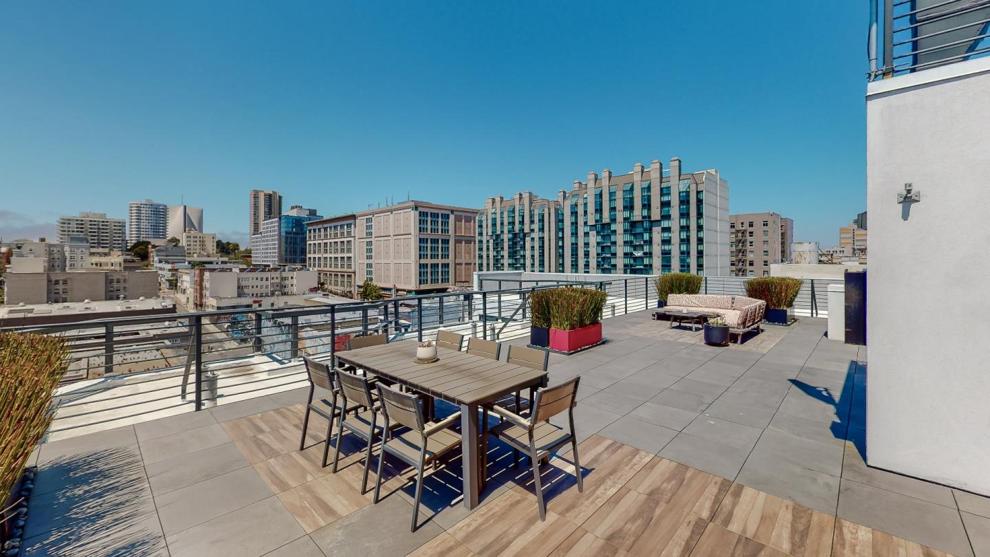 Detail Gallery Image 30 of 34 For 719 Larkin St #301,  San Francisco,  CA 94109 - 1 Beds | 1 Baths