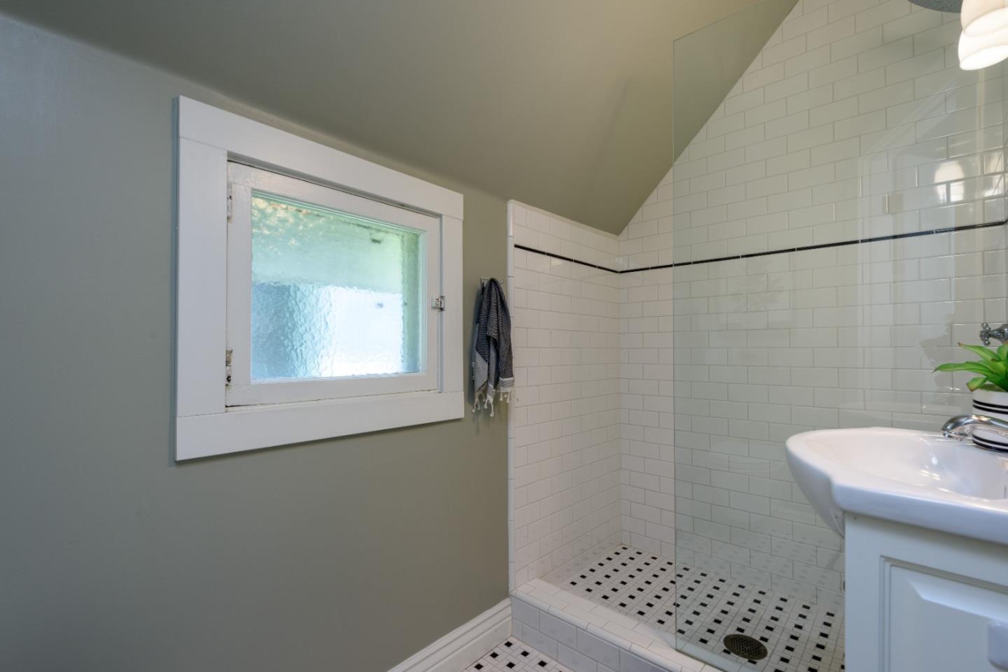 Detail Gallery Image 20 of 28 For 109 Baldwin Ave, San Mateo,  CA 94401 - – Beds | – Baths