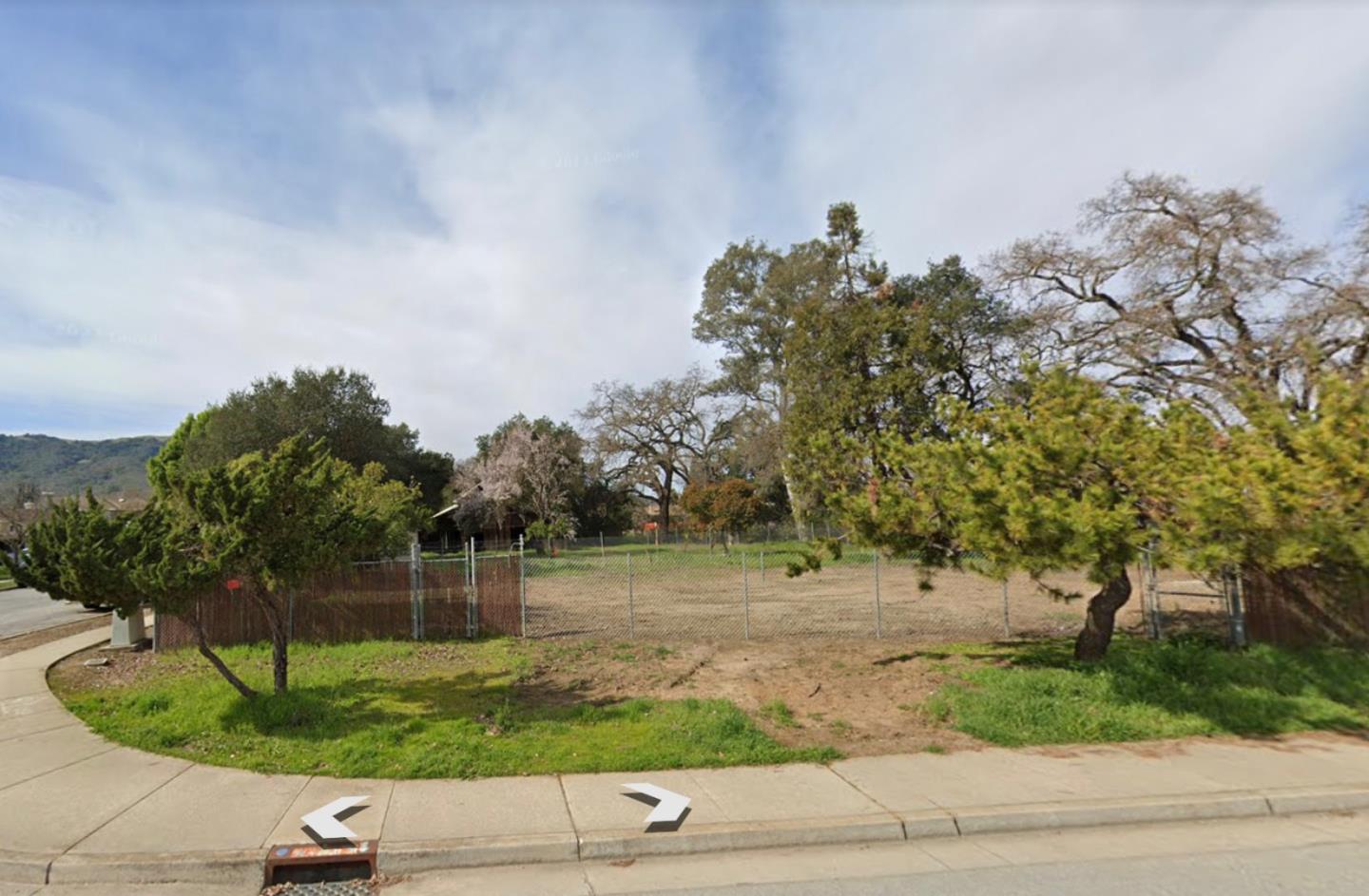 6201 Thomas Rd  