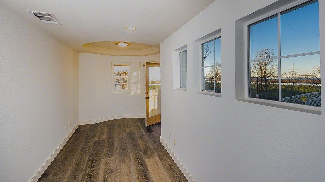 Detail Gallery Image 20 of 41 For 2001 Seabrook Ct, Redwood City,  CA 94065 - 4 Beds | 3/1 Baths