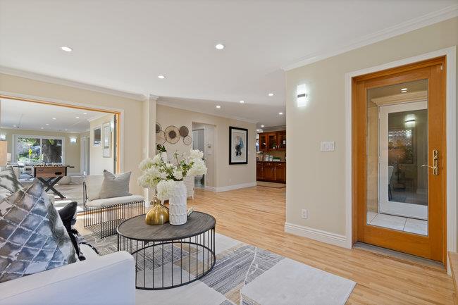 Detail Gallery Image 17 of 109 For 148 Kingsley Ave, Palo Alto,  CA 94301 - 7 Beds | 6/2 Baths