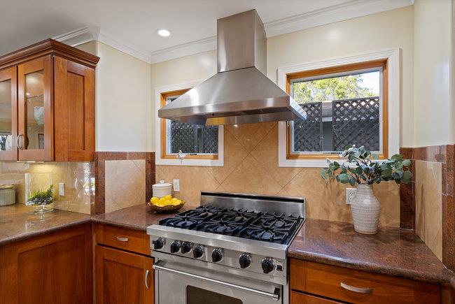 Detail Gallery Image 42 of 109 For 148 Kingsley Ave, Palo Alto,  CA 94301 - 7 Beds | 6/2 Baths