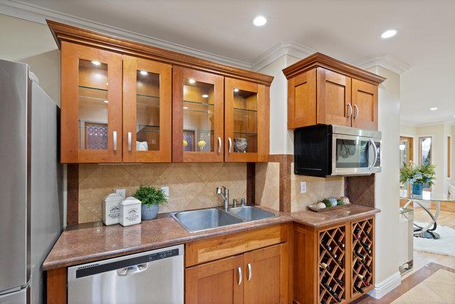 Detail Gallery Image 48 of 109 For 148 Kingsley Ave, Palo Alto,  CA 94301 - 7 Beds | 6/2 Baths