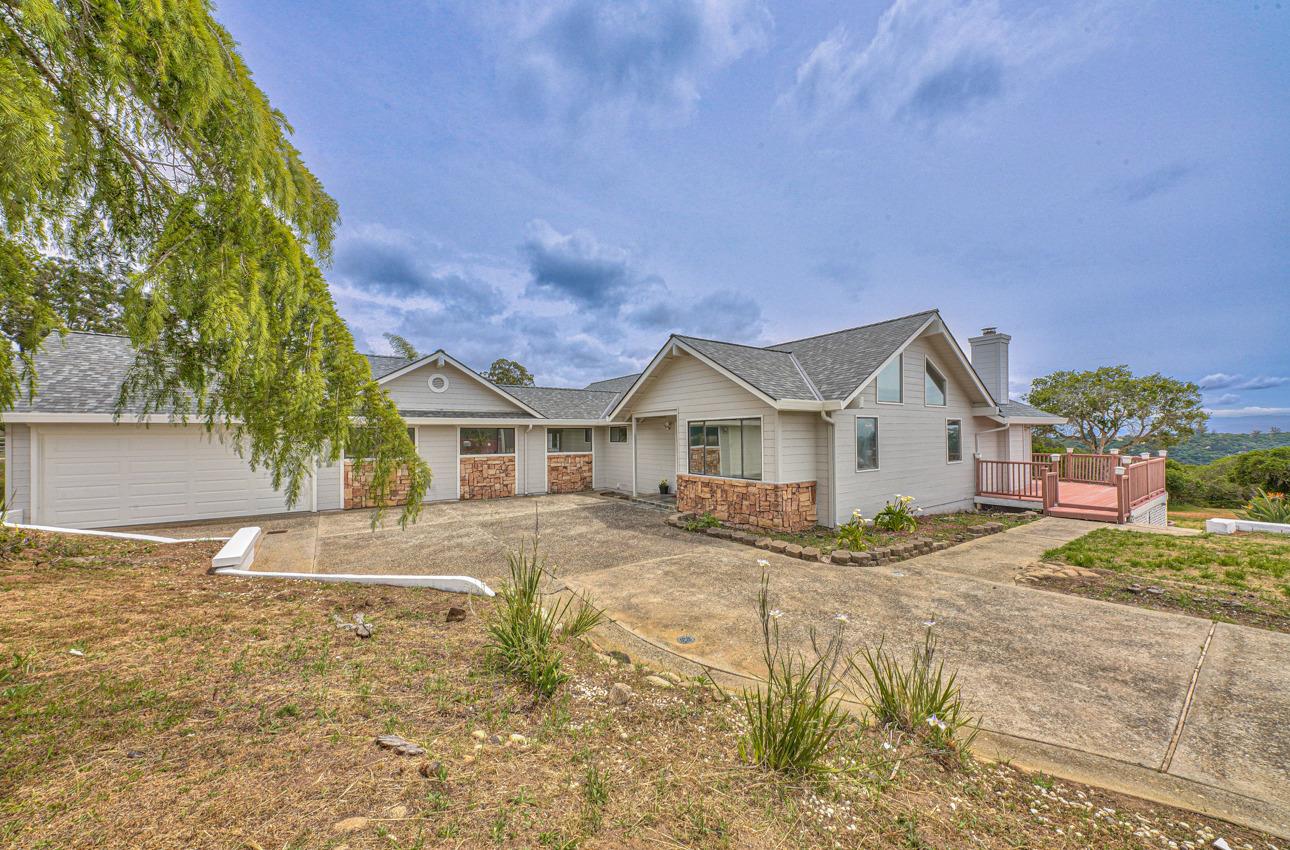 Detail Gallery Image 1 of 55 For 19204 Joel Ct, Salinas,  CA 93907 - 3 Beds | 3 Baths
