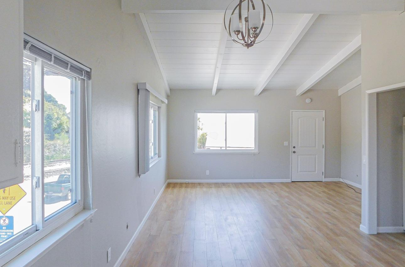 Detail Gallery Image 11 of 23 For 100 Fanmar Way, Capitola,  CA 95010 - – Beds | – Baths