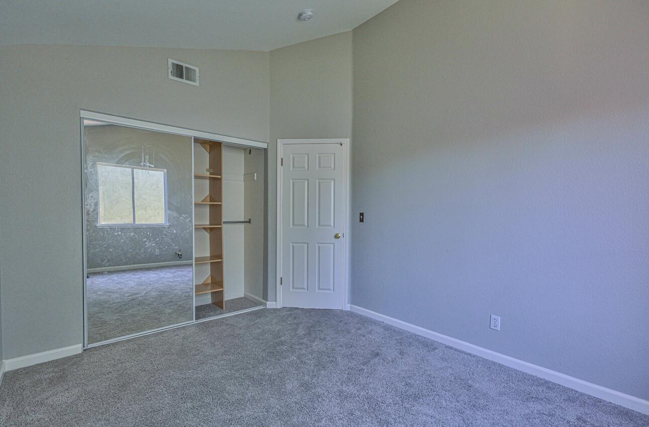 Detail Gallery Image 22 of 26 For 247 Holland Cir, Hollister,  CA 95023 - 3 Beds | 2/1 Baths
