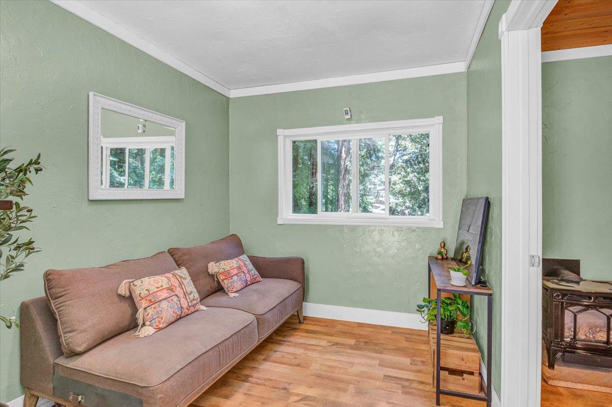 Detail Gallery Image 4 of 49 For 10680 Vera Ave, Felton,  CA 95018 - 2 Beds | 1 Baths