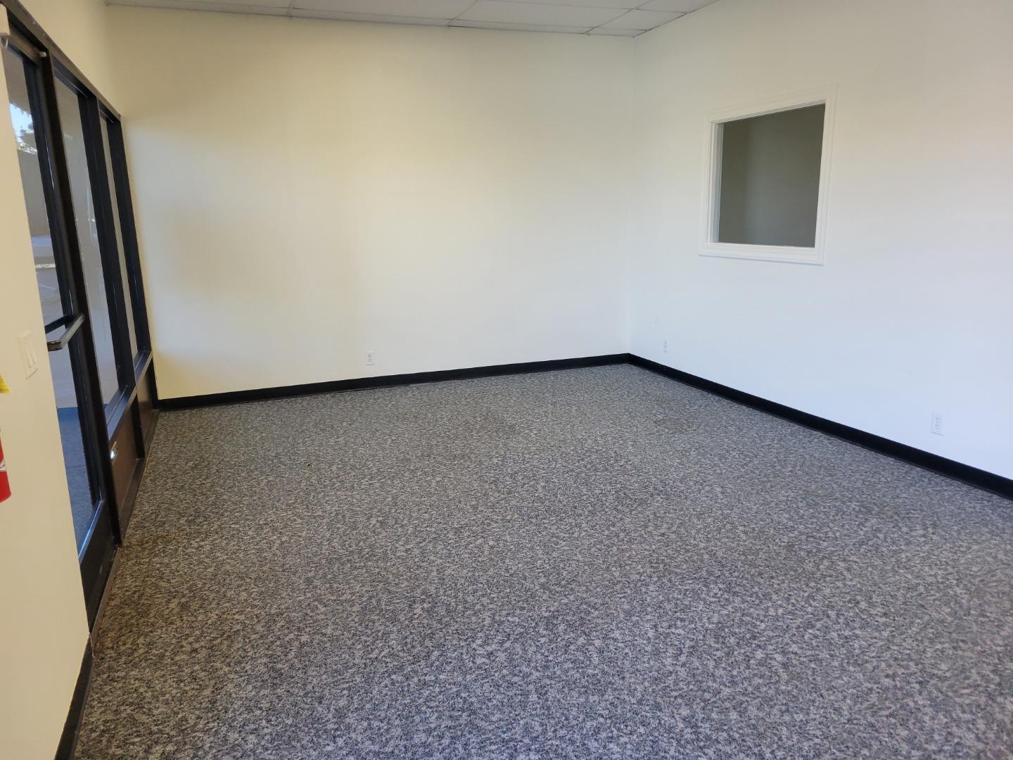 Detail Gallery Image 7 of 10 For 321 San Felipe Rd #10,  Hollister,  CA 95023 - – Beds | – Baths