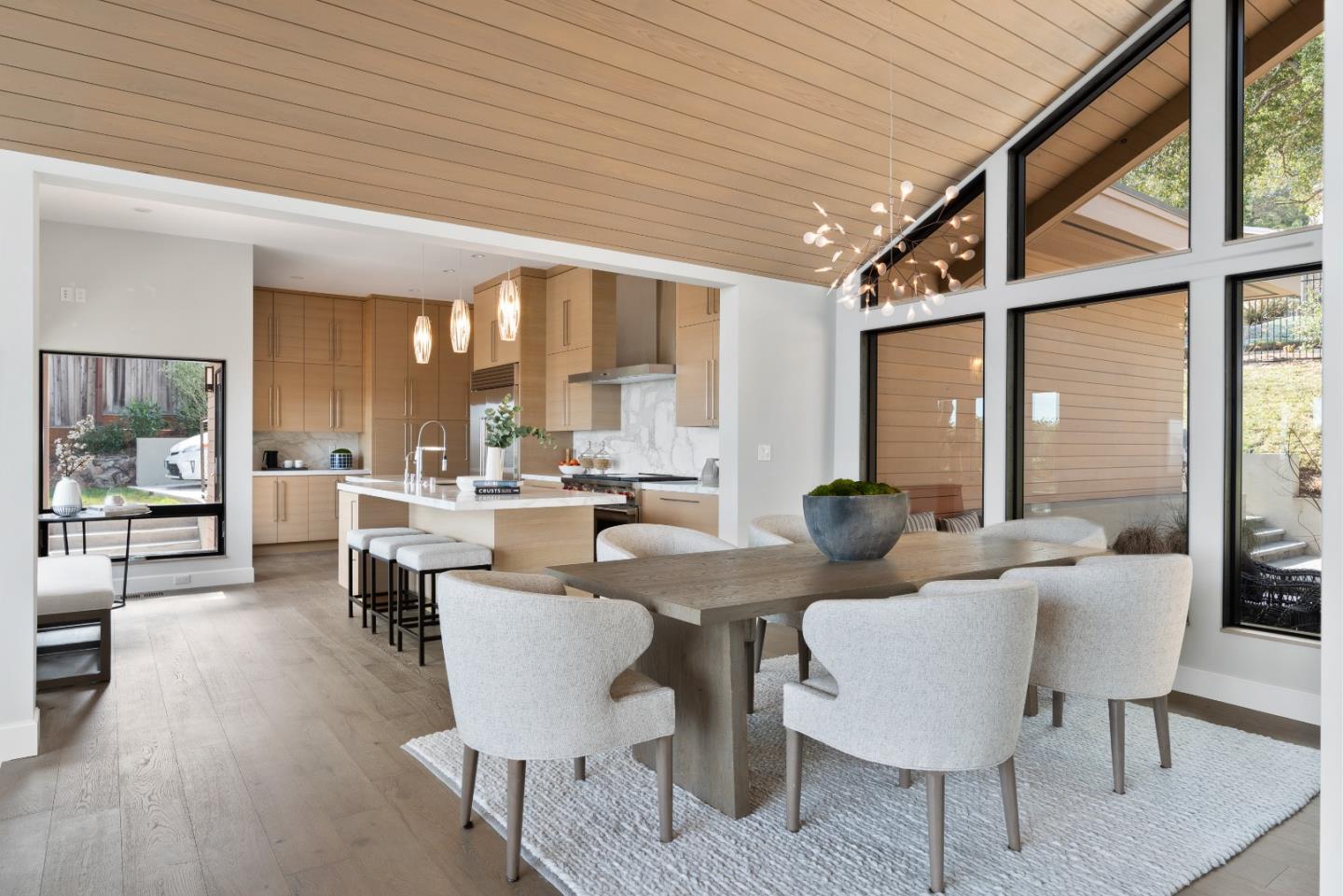 Detail Gallery Image 10 of 36 For 24745 Olive Tree Ln, Los Altos Hills,  CA 94024 - 5 Beds | 4/1 Baths