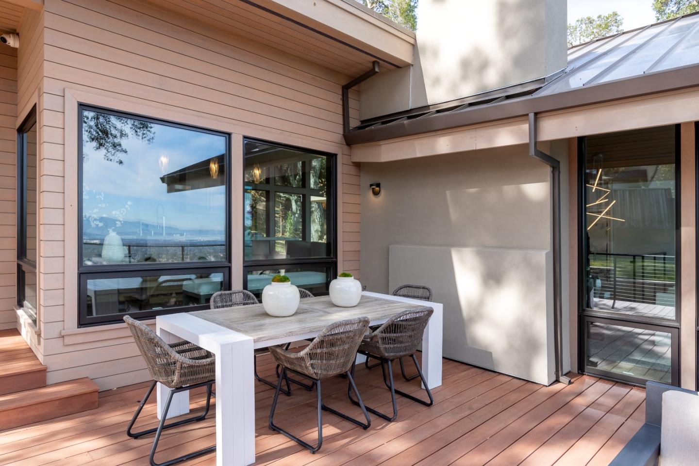 Detail Gallery Image 17 of 36 For 24745 Olive Tree Ln, Los Altos Hills,  CA 94024 - 5 Beds | 4/1 Baths