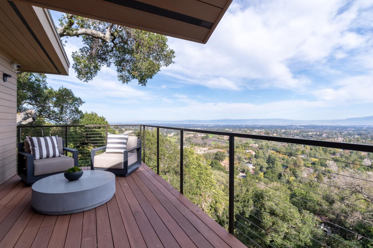 Detail Gallery Image 18 of 36 For 24745 Olive Tree Ln, Los Altos Hills,  CA 94024 - 5 Beds | 4/1 Baths