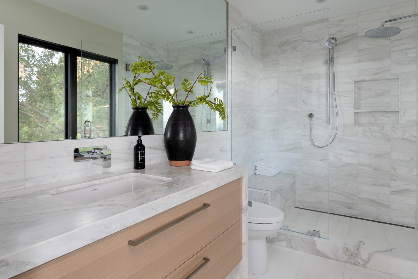 Detail Gallery Image 20 of 36 For 24745 Olive Tree Ln, Los Altos Hills,  CA 94024 - 5 Beds | 4/1 Baths