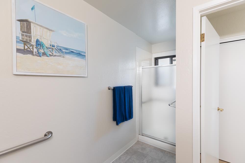 Detail Gallery Image 13 of 14 For 2288 7th Ave, Santa Cruz,  CA 95062 - 1 Beds | 1 Baths