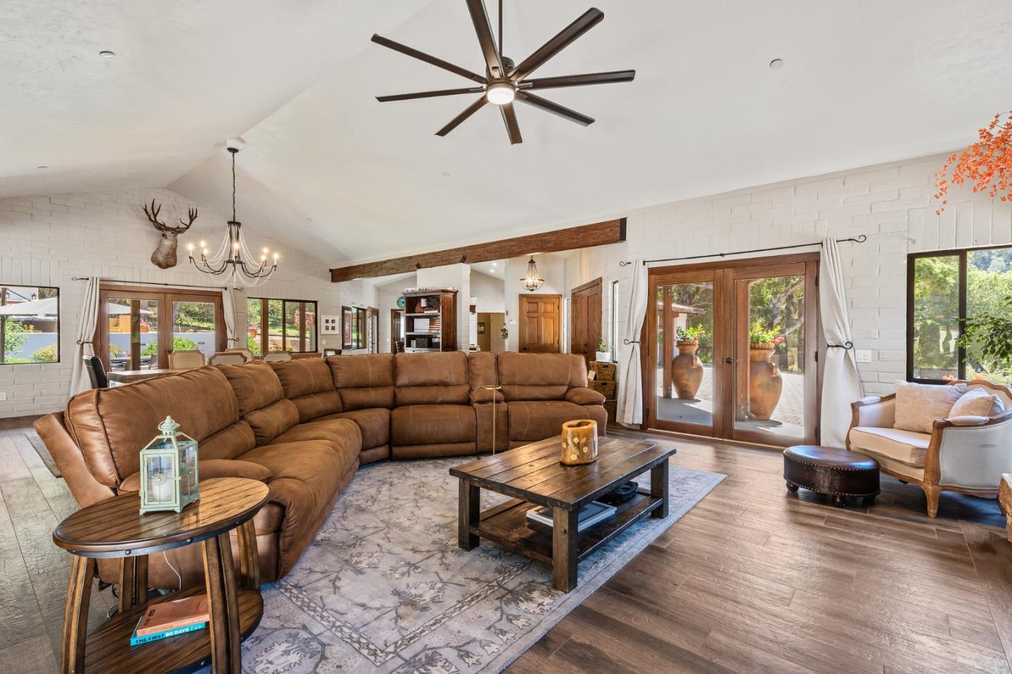 Detail Gallery Image 16 of 56 For 2 Sleepy Hollow Dr, Carmel Valley,  CA 93924 - 5 Beds | 4/2 Baths