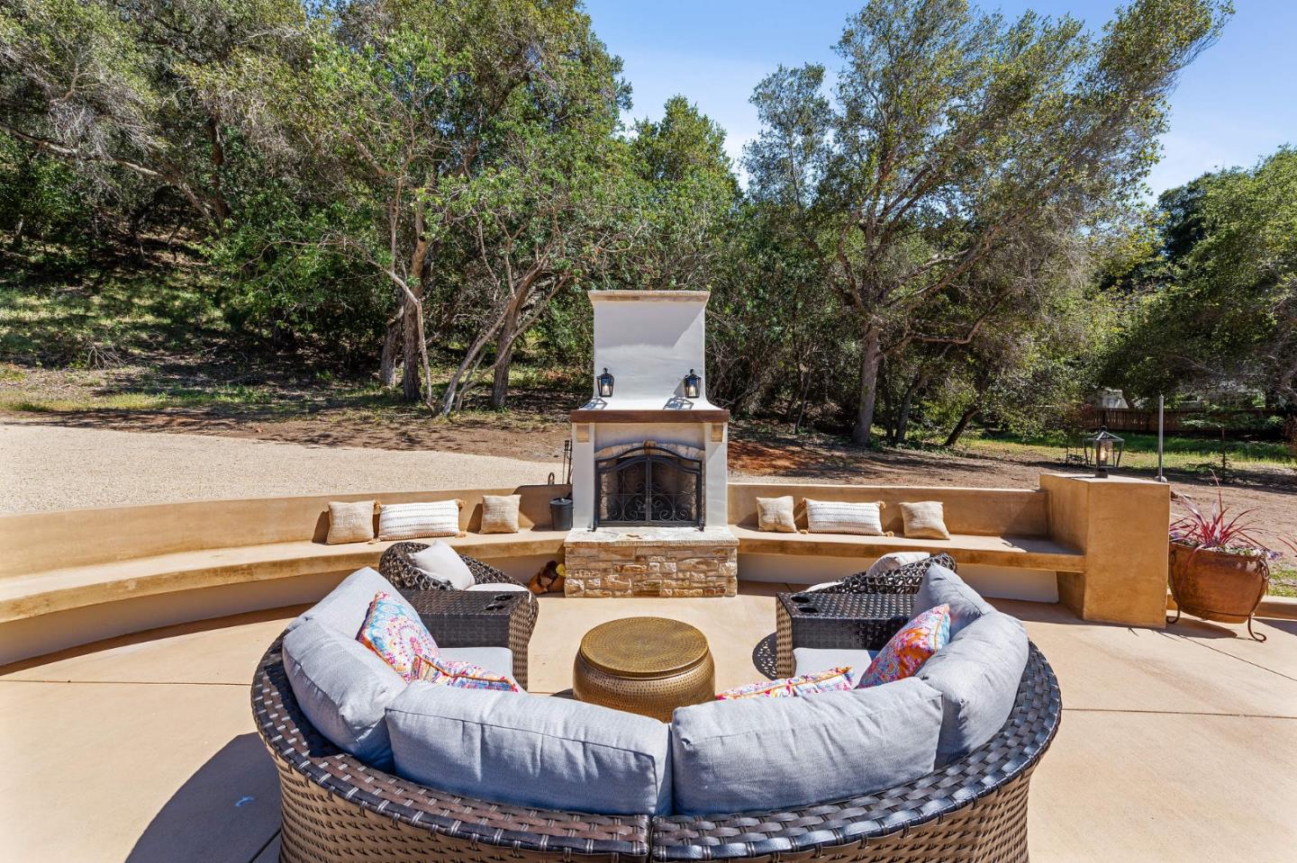 Detail Gallery Image 39 of 56 For 2 Sleepy Hollow Dr, Carmel Valley,  CA 93924 - 5 Beds | 4/2 Baths