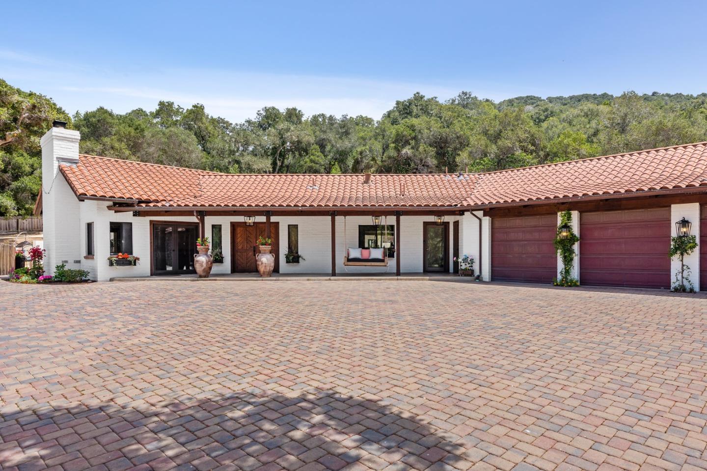 Detail Gallery Image 4 of 56 For 2 Sleepy Hollow Dr, Carmel Valley,  CA 93924 - 5 Beds | 4/2 Baths