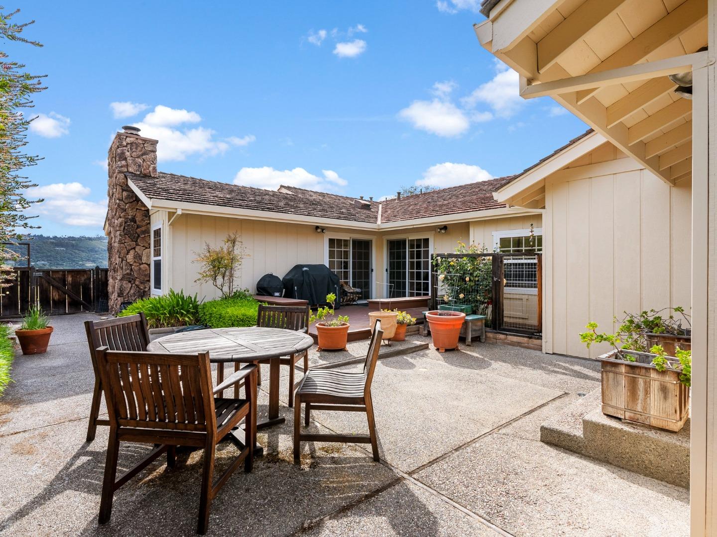Detail Gallery Image 35 of 44 For 14130 Vereda Del Portal, Salinas,  CA 93908 - 3 Beds | 2/1 Baths