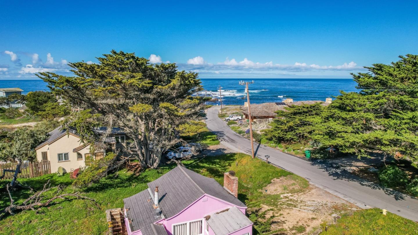 Detail Gallery Image 20 of 37 For 1353 Arena Ave, Pacific Grove,  CA 93950 - 2 Beds | 2 Baths