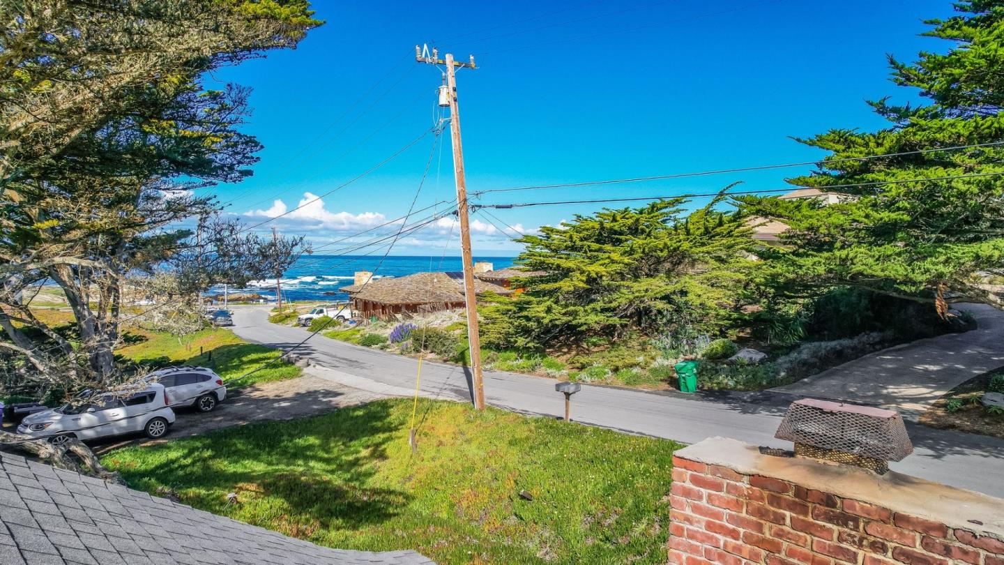 Detail Gallery Image 26 of 37 For 1353 Arena Ave, Pacific Grove,  CA 93950 - 2 Beds | 2 Baths