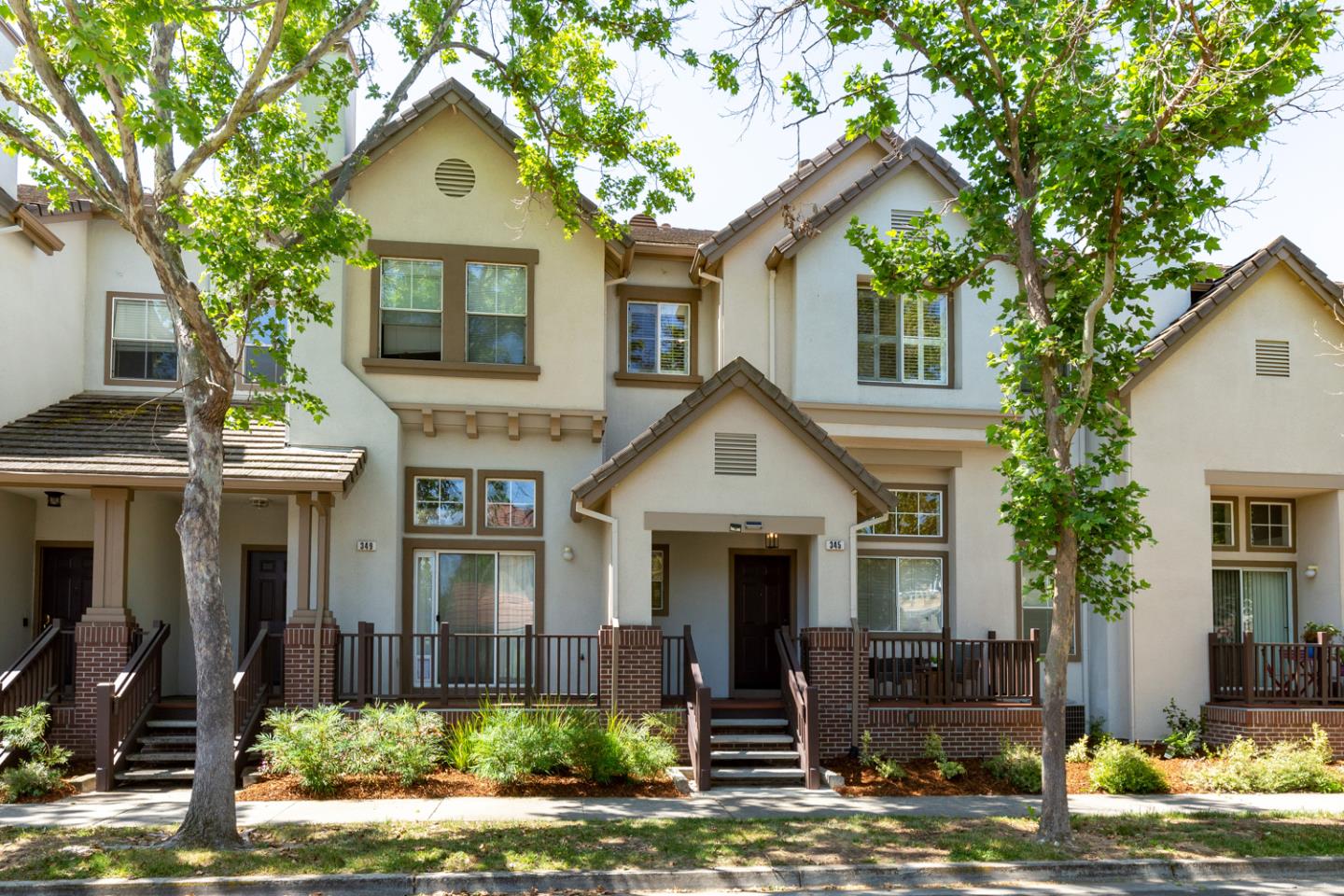 Detail Gallery Image 1 of 1 For 345 Pacific Dr, Mountain View,  CA 94043 - 3 Beds | 2/1 Baths