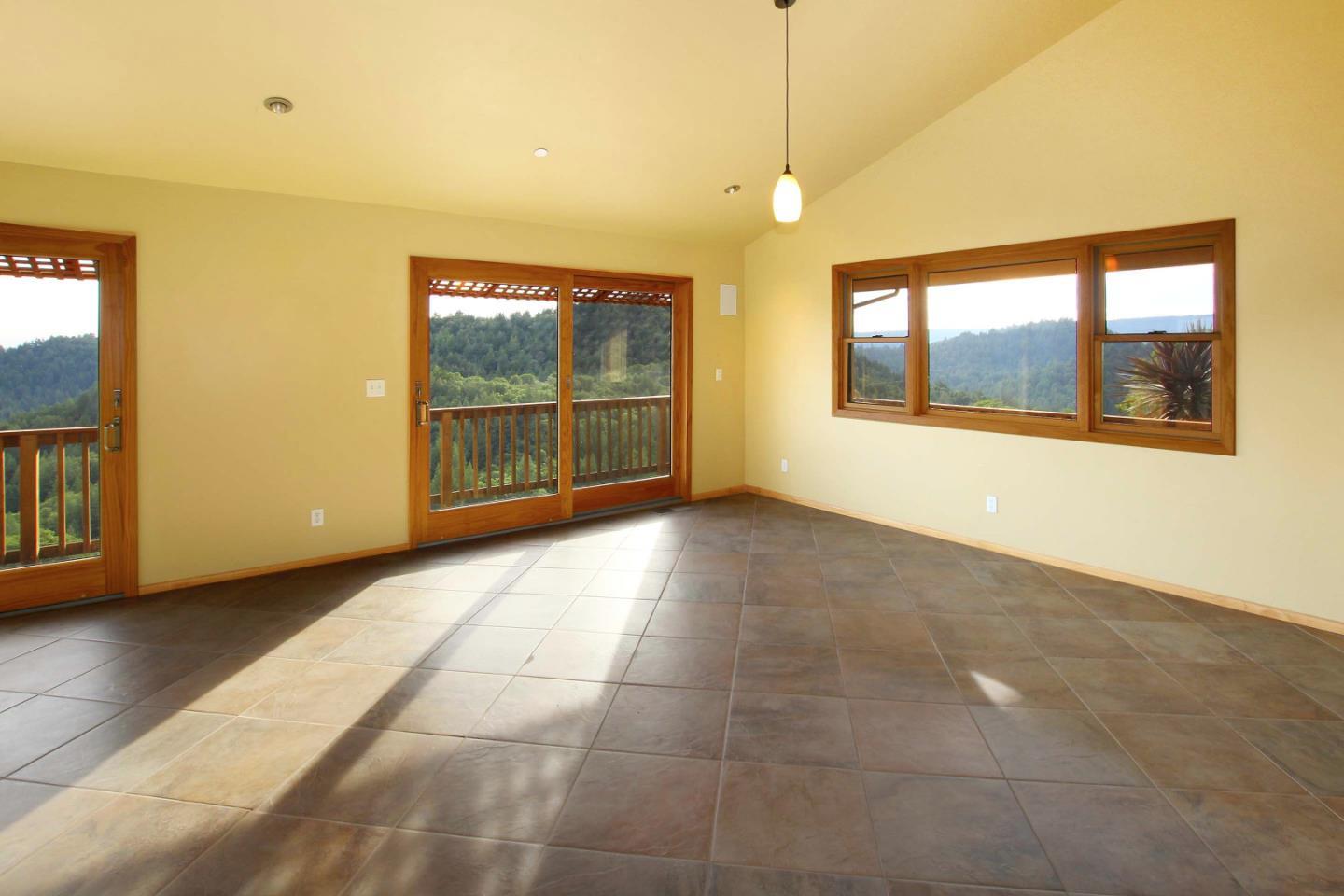 Detail Gallery Image 6 of 79 For 601 Blue Jay Way, Felton,  CA 95018 - 3 Beds | 2 Baths