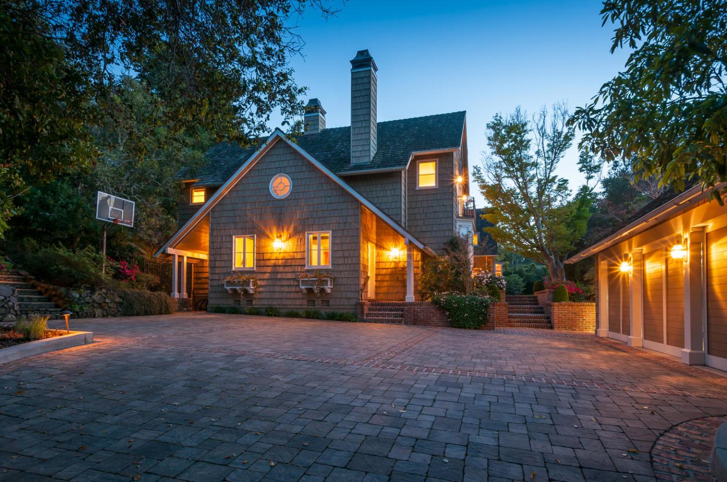 Detail Gallery Image 3 of 92 For 989 Hayne Rd, Hillsborough,  CA 94010 - 5 Beds | 5/1 Baths