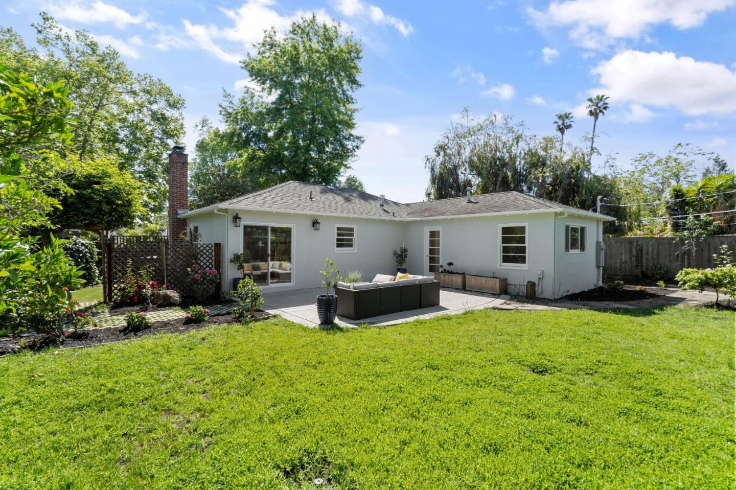Detail Gallery Image 29 of 32 For 595 Morey Dr, Menlo Park,  CA 94025 - 3 Beds | 2 Baths