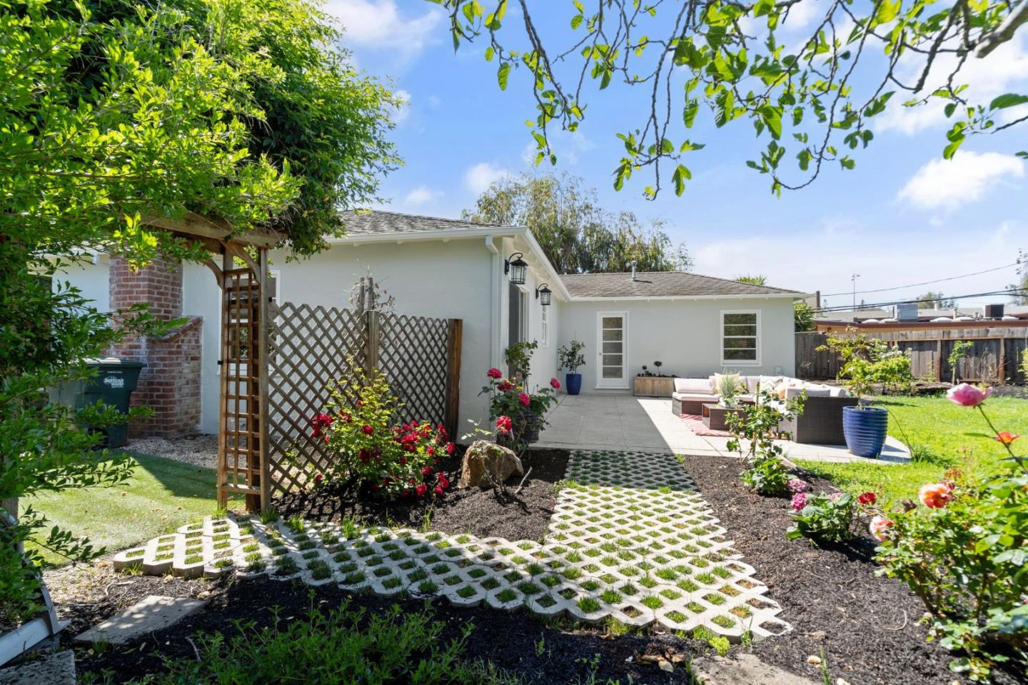Detail Gallery Image 31 of 32 For 595 Morey Dr, Menlo Park,  CA 94025 - 3 Beds | 2 Baths