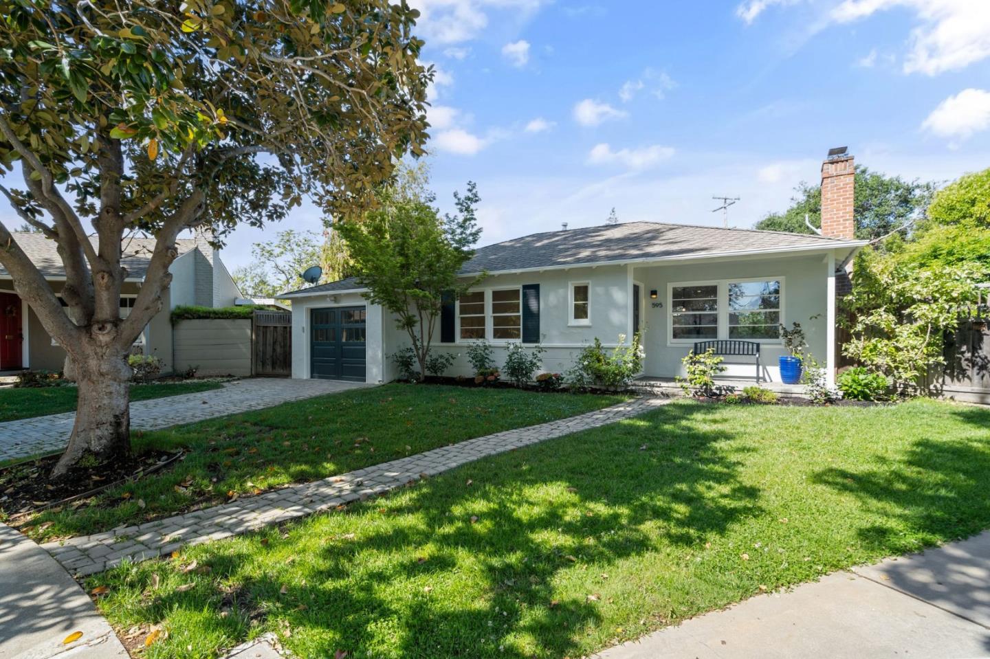 Detail Gallery Image 4 of 32 For 595 Morey Dr, Menlo Park,  CA 94025 - 3 Beds | 2 Baths
