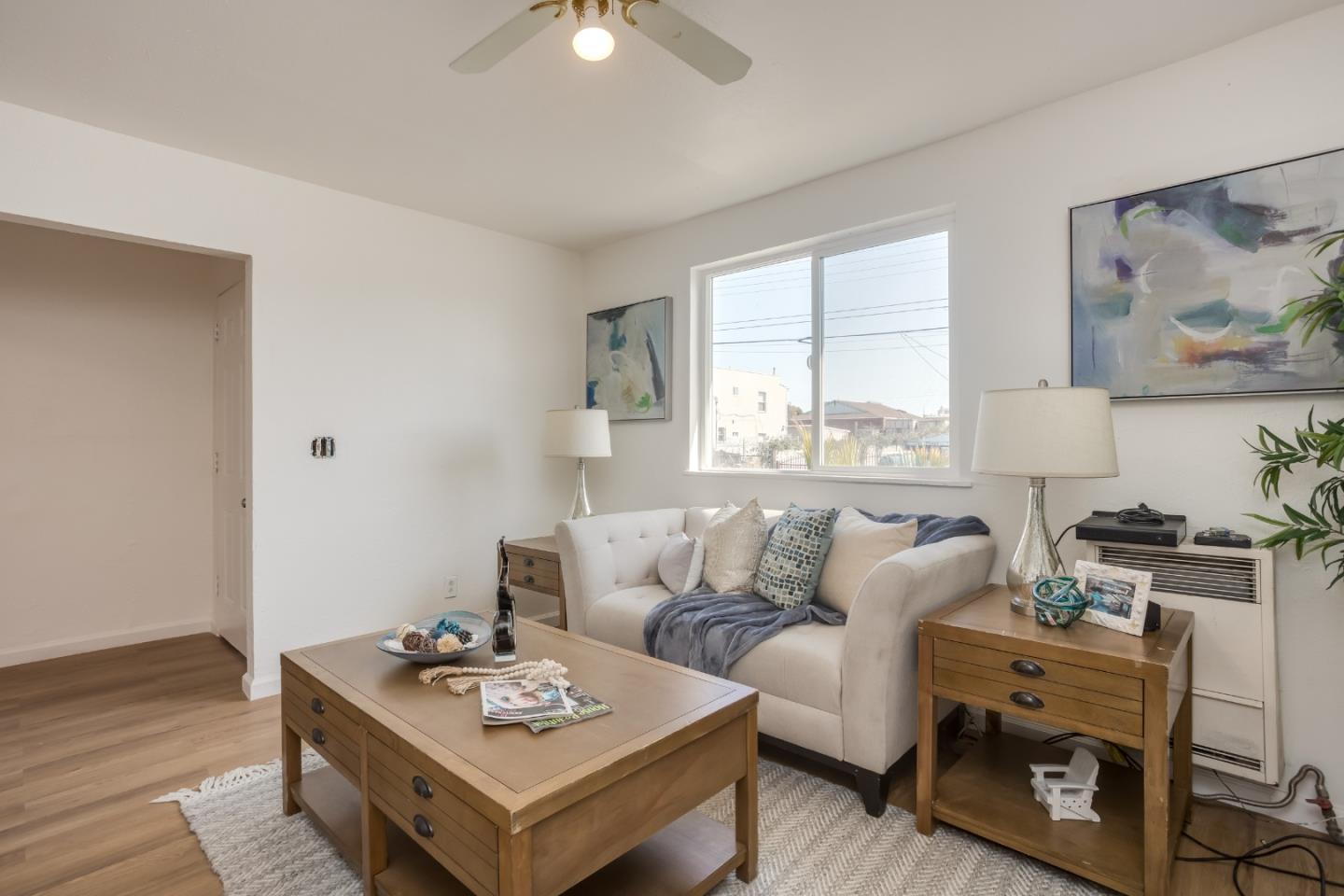 Detail Gallery Image 8 of 37 For 890 31st St, Oakland,  CA 94608 - – Beds | – Baths