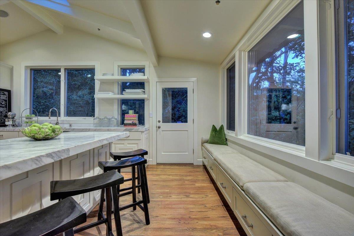 Detail Gallery Image 28 of 83 For 1077 Portola Rd, Portola Valley,  CA 94028 - 5 Beds | 3/1 Baths