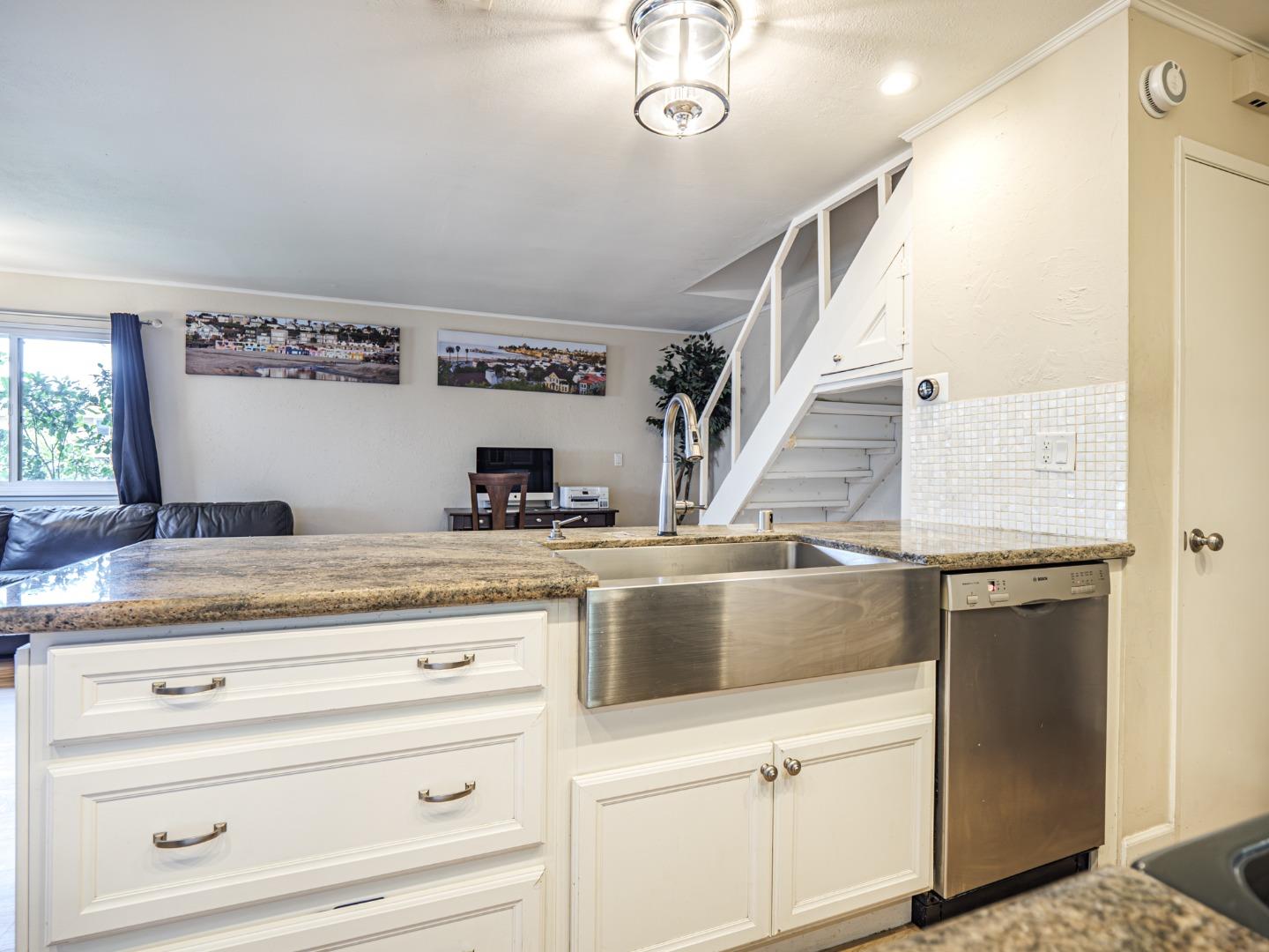 Detail Gallery Image 20 of 42 For 4435 Diamond St #3,  Capitola,  CA 95010 - 2 Beds | 1 Baths