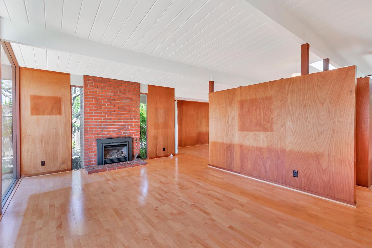 Detail Gallery Image 10 of 55 For 1968 Ticonderoga Dr, San Mateo,  CA 94402 - 4 Beds | 2 Baths