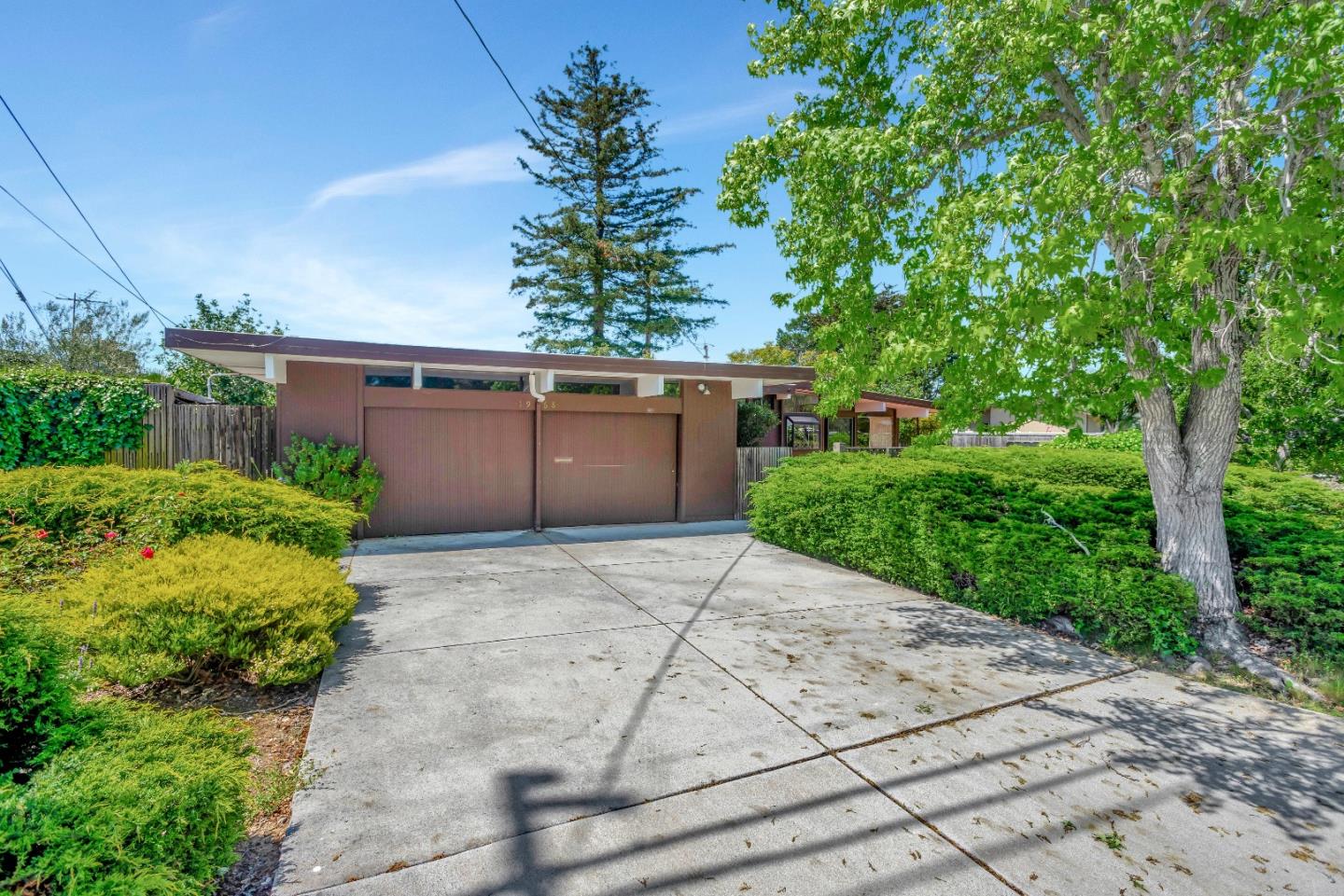 Detail Gallery Image 2 of 55 For 1968 Ticonderoga Dr, San Mateo,  CA 94402 - 4 Beds | 2 Baths