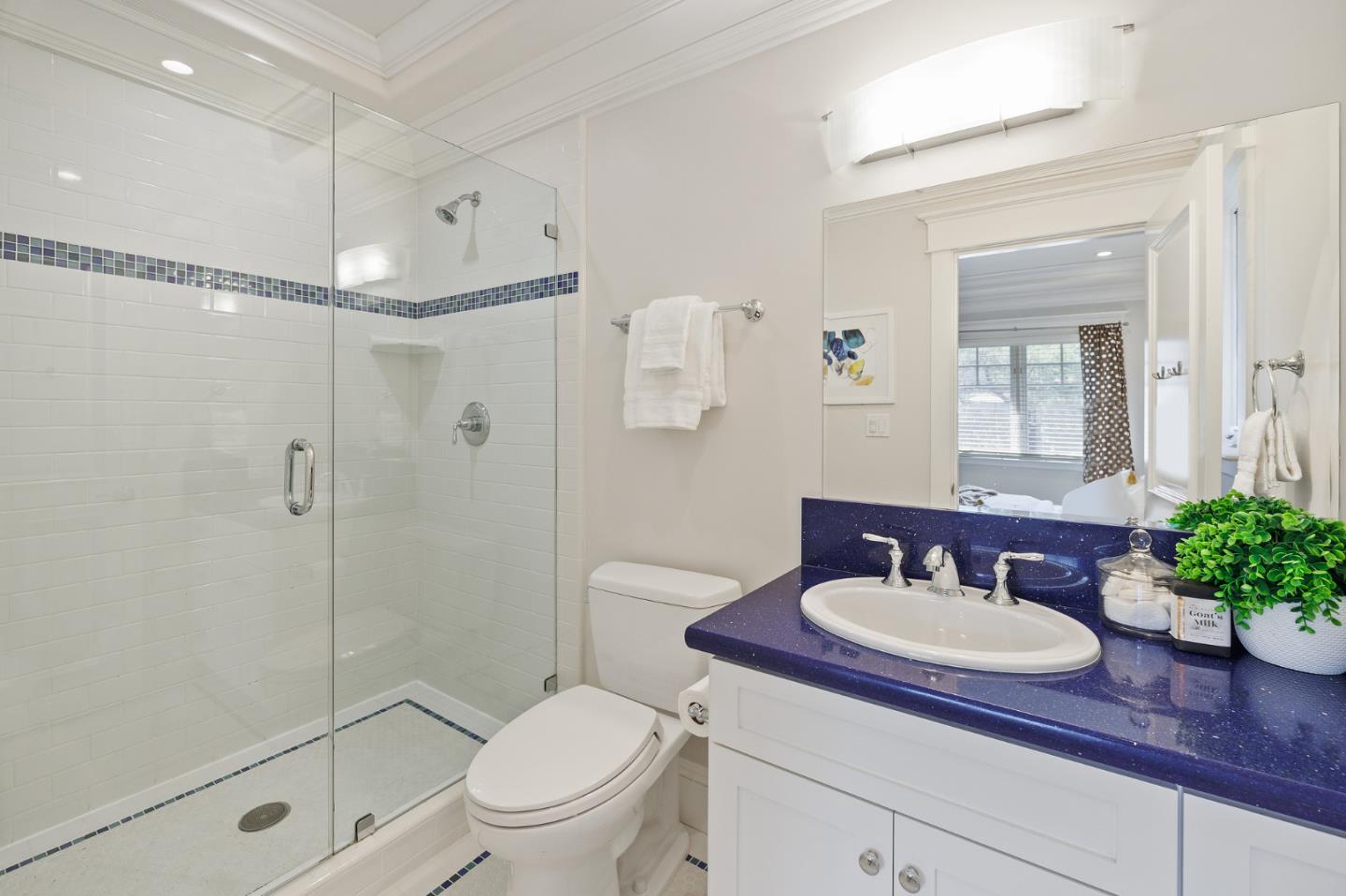 Detail Gallery Image 64 of 86 For 1425 Benito Ave, Burlingame,  CA 94010 - 5 Beds | 4/1 Baths