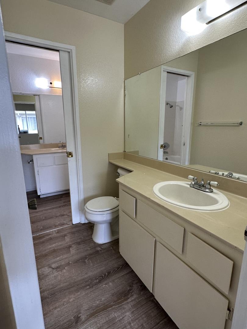 Detail Gallery Image 11 of 12 For 1833 Cherokee Dr #4,  Salinas,  CA 93906 - 3 Beds | 1/1 Baths