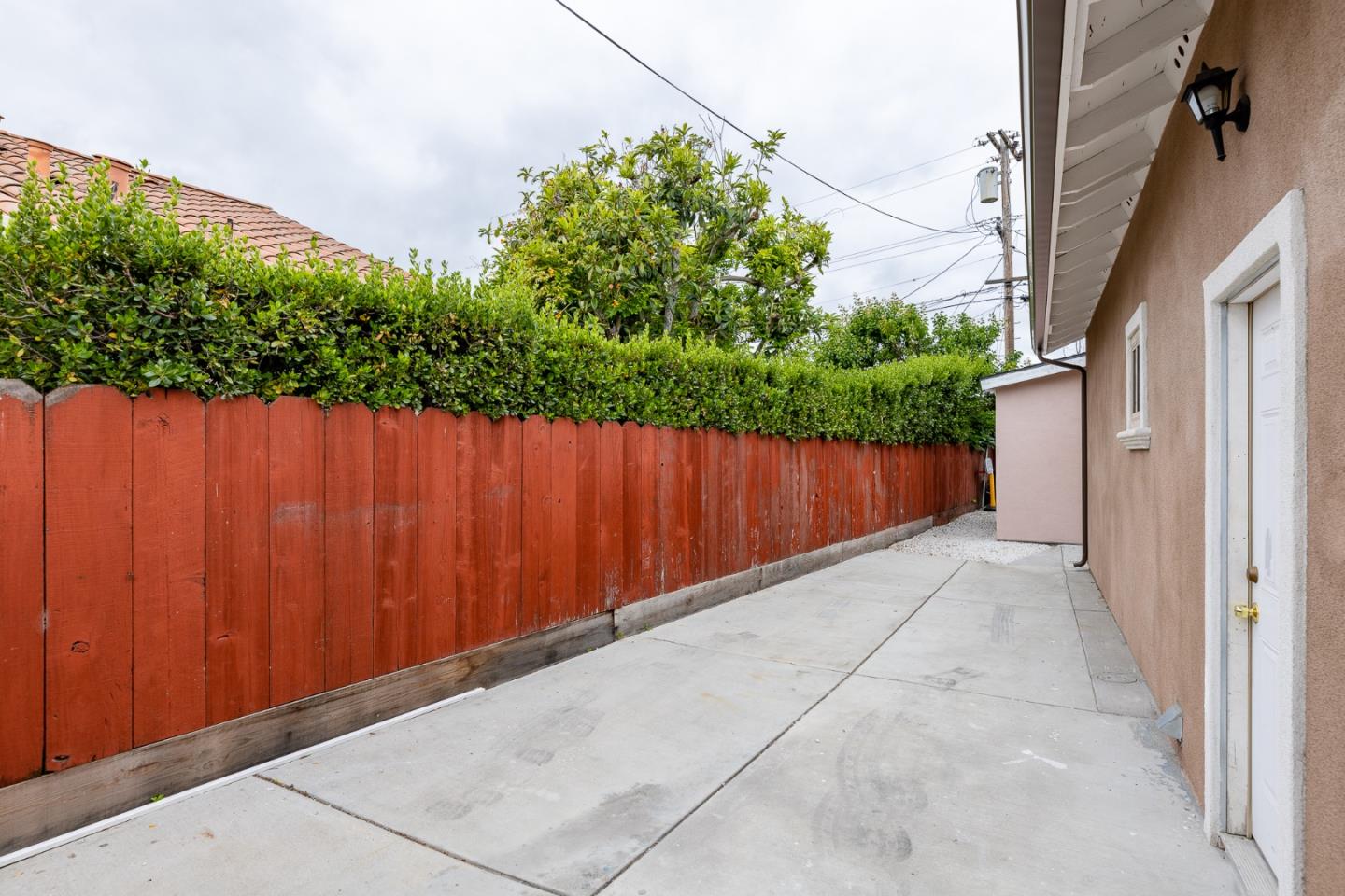 Detail Gallery Image 24 of 28 For 805 Meadow Dr, Salinas,  CA 93905 - 4 Beds | 2 Baths