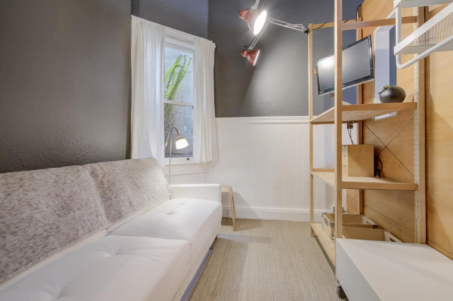 Detail Gallery Image 23 of 53 For 4529 18th St, San Francisco,  CA 94114 - 2 Beds | 1/1 Baths