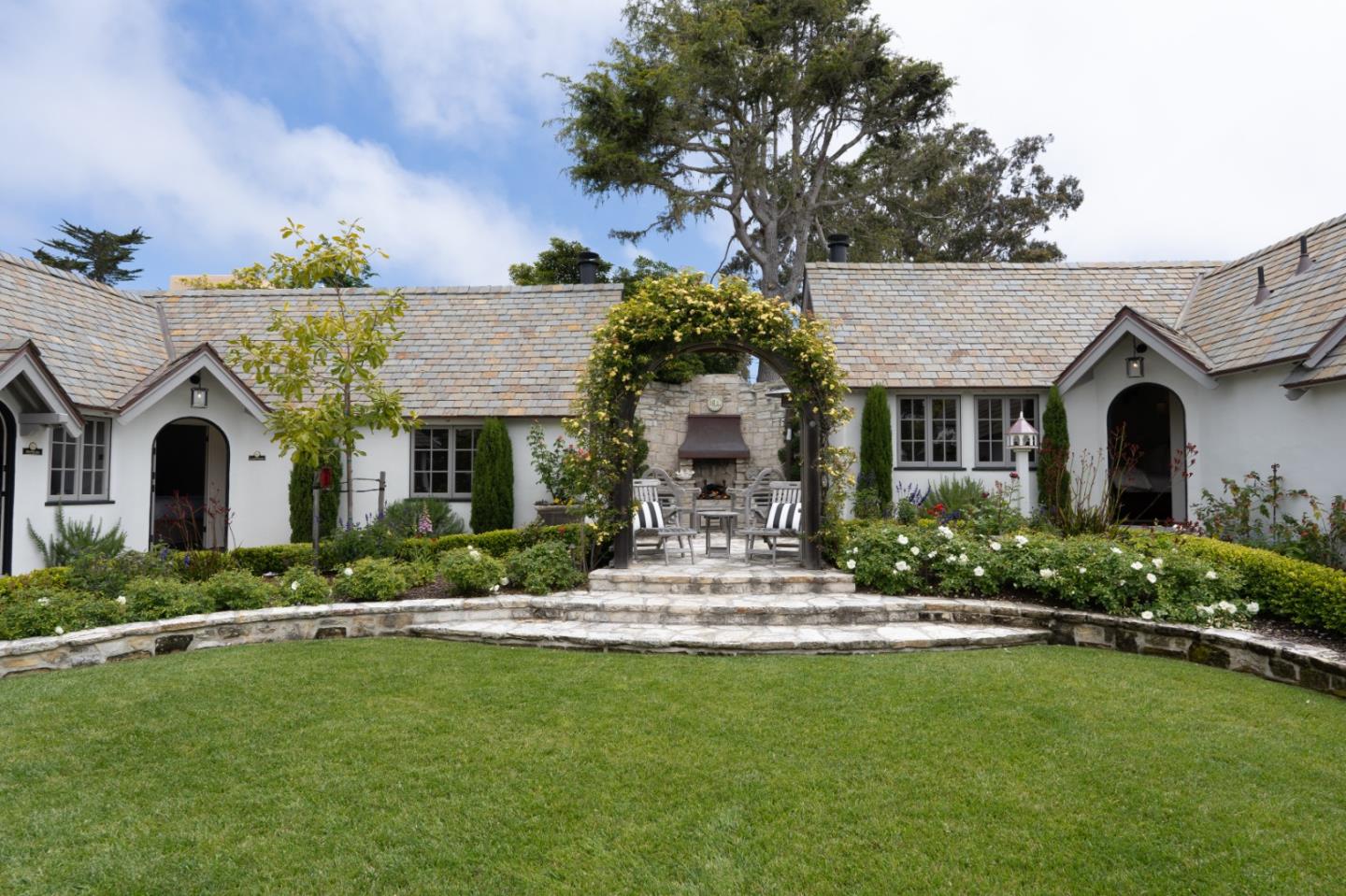 Detail Gallery Image 5 of 59 For 0 Monte Verde 2 Ne of 6th Ave, Carmel,  CA 93921 - 5 Beds | 5/1 Baths
