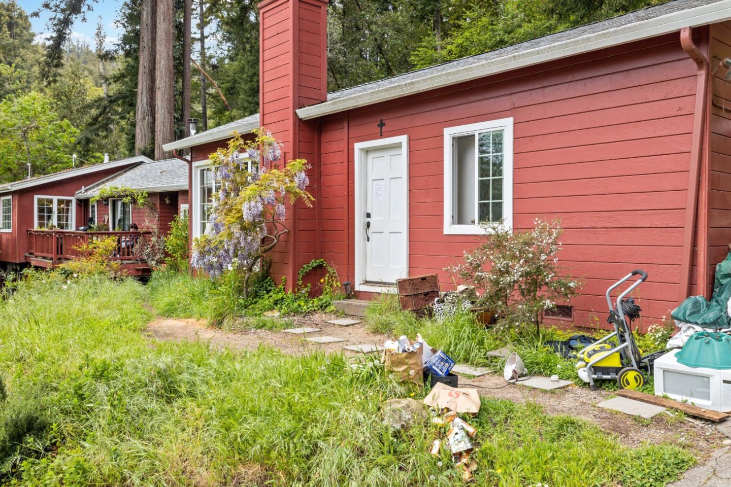Detail Gallery Image 97 of 180 For 1 Brooks Rd, Ben Lomond,  CA 95005 - 10 Beds | 5/2 Baths
