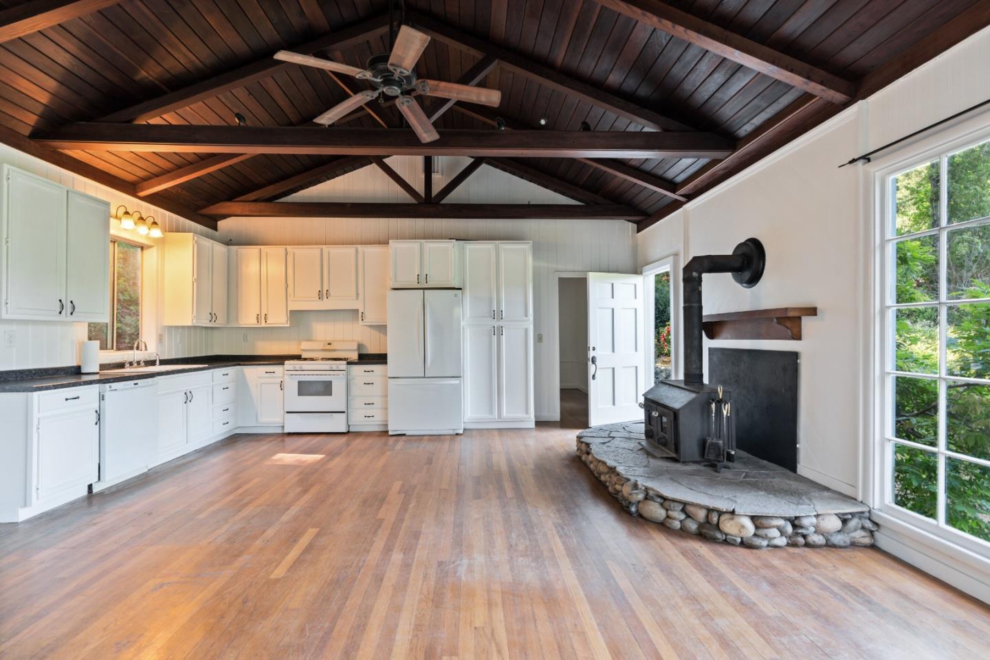 Detail Gallery Image 98 of 180 For 1 Brooks Rd, Ben Lomond,  CA 95005 - 10 Beds | 5/2 Baths