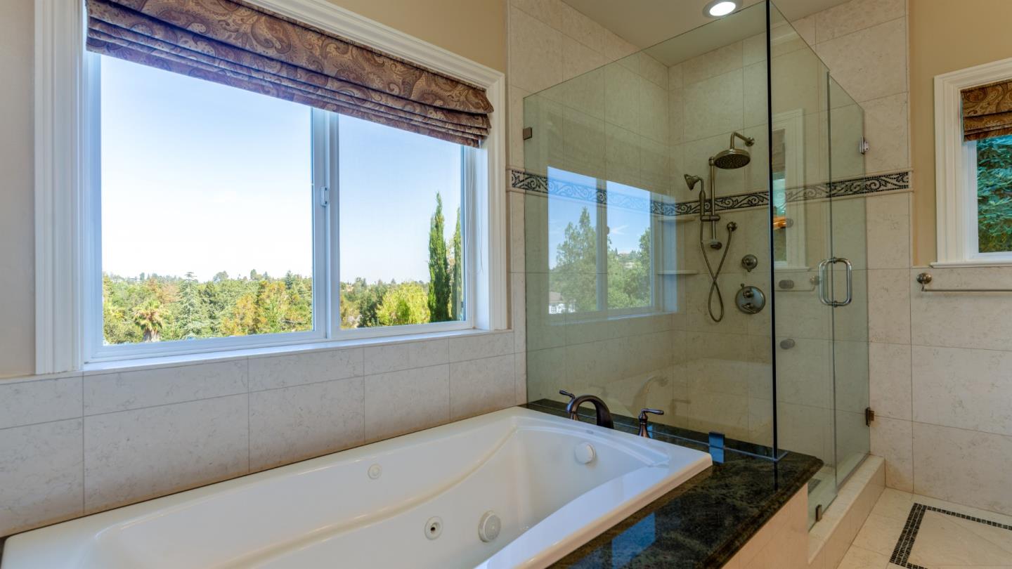 Detail Gallery Image 34 of 53 For 1551 Plateau Ave, Los Altos,  CA 94024 - 5 Beds | 5/1 Baths